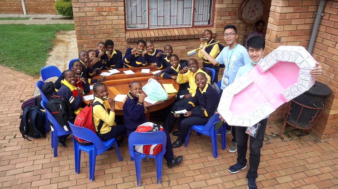 English News image -2- FENG XING OVERSEAS SWAZILAND MEDICAL SERVICE TEAM