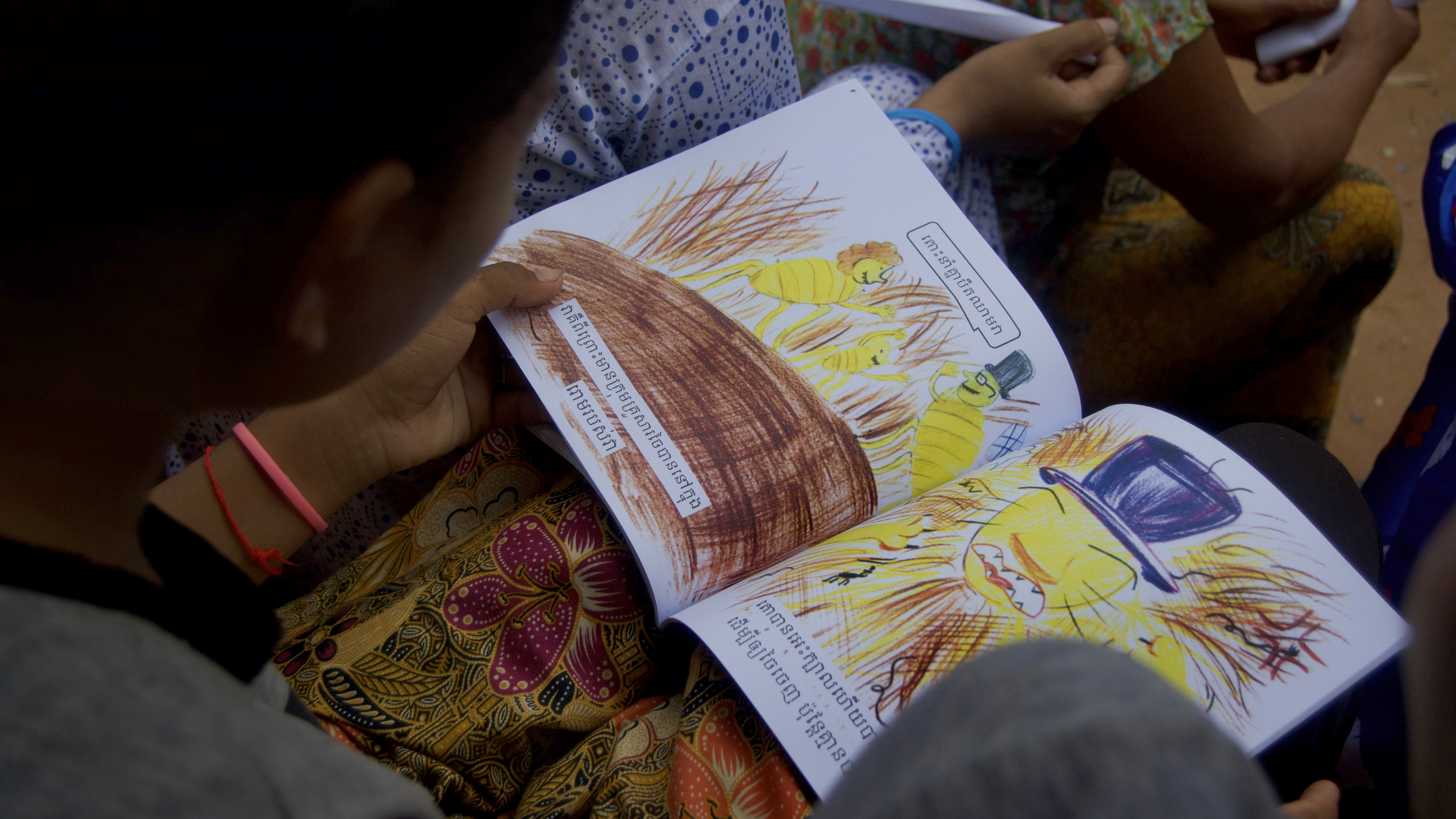 ▲學童閱讀團隊設計的寄生蟲防治知識繪本，享受故事並了解其中知識。