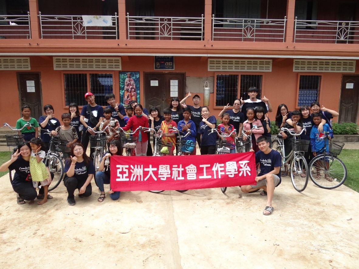 Teach for Cambodia–電腦資訊教室建置計畫：柬埔寨青年培力，「寨」創可能