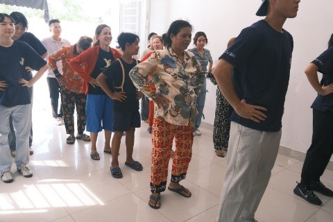 藉由心理健康課程讓參與者認識情緒，並透過學習單正確辨識自己的情緒變化，再藉由分享彼此經驗學習辨識他人的情緒以及出現情緒低潮時應該如何面對。