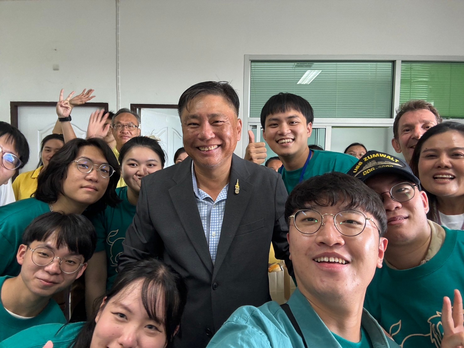 與CAS校長自拍合照